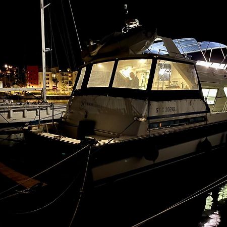 Navi Yacht A Sete, 2 A 8 Couchages, Privatif Hotel Kültér fotó