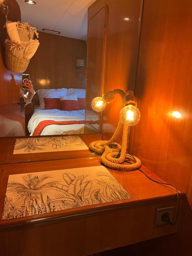 Navi Yacht A Sete, 2 A 8 Couchages, Privatif Hotel Kültér fotó